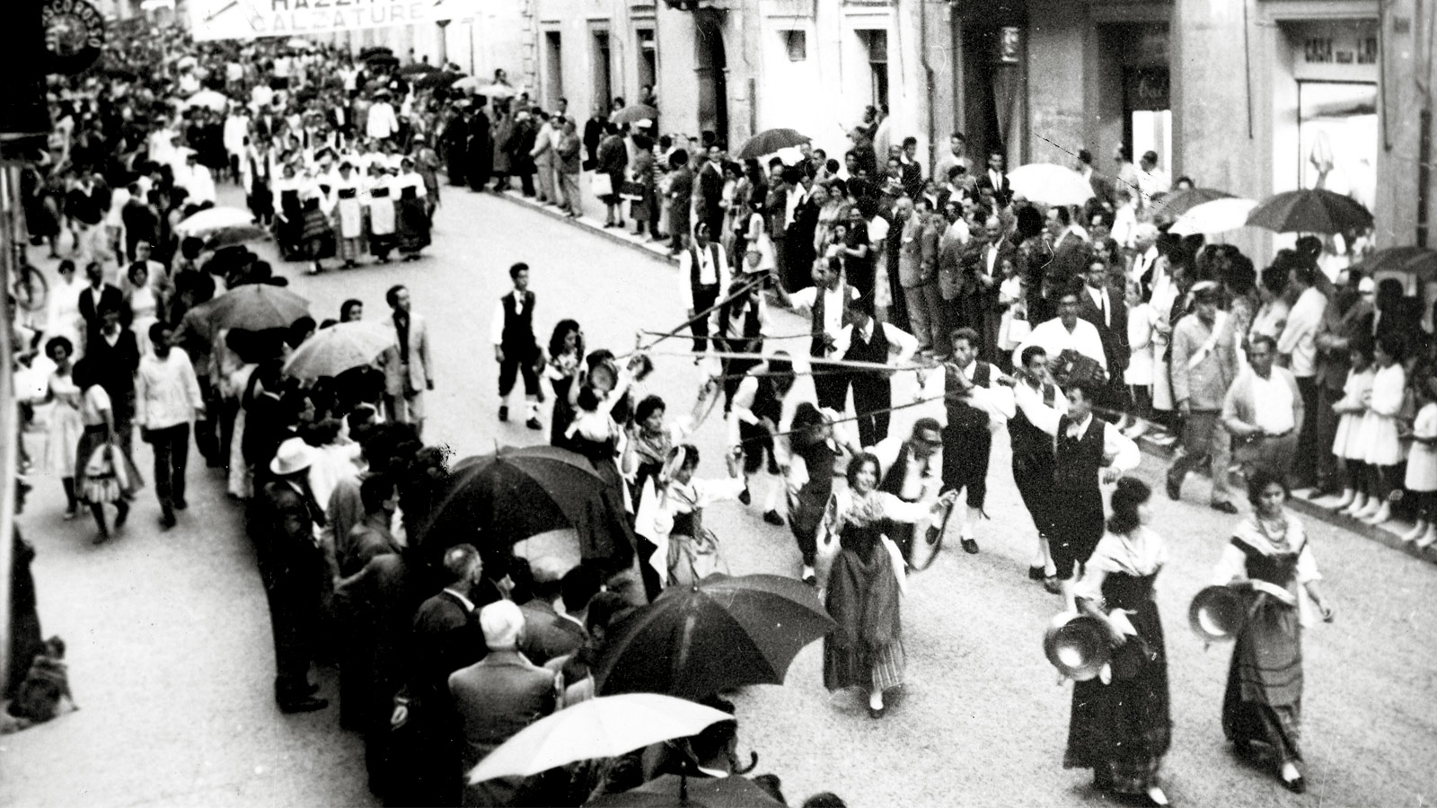 2-Laccio